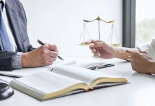 why-hiring-an-expert-lawyer-is-essential:-a-personal-journey-into-business-law